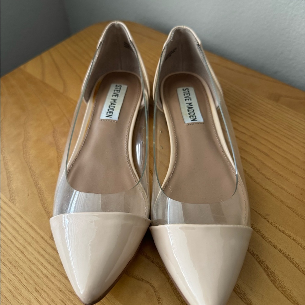 Steve Madden Women's Cream Pointed Toe Shoes